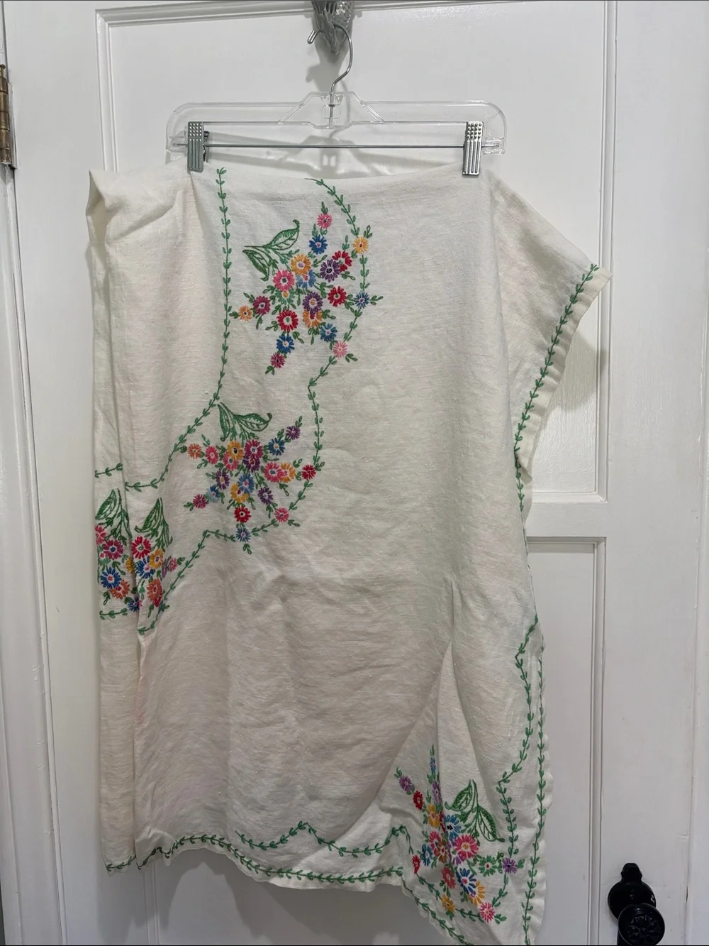 Vintage Embroidered linen tablecloth